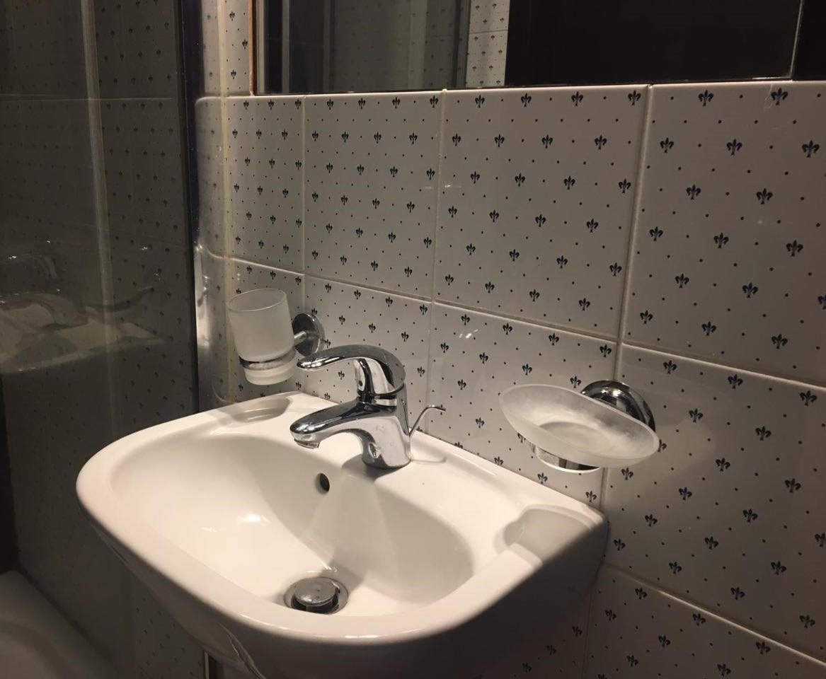 Tsaritsynskiy Hotel Kharkiv Extérieur photo